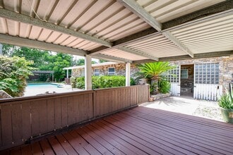 5927 Moonmist Dr in Houston, TX - Building Photo - Building Photo