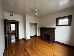 4954 W Dickens Ave in Chicago, IL - Building Photo - Building Photo