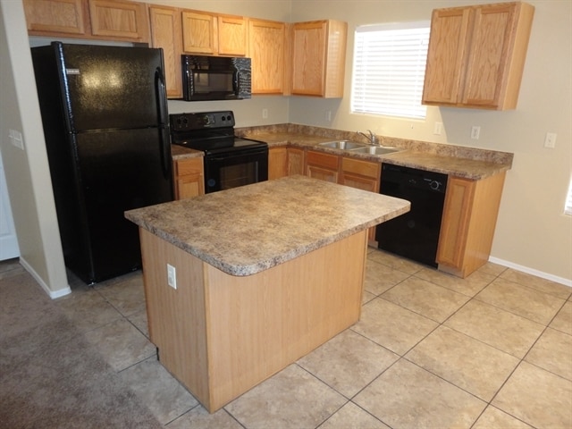 13146 E Mineta Ridge Dr in Vail, AZ - Foto de edificio - Building Photo