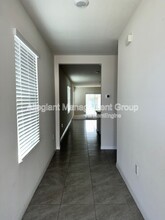 6756 Huntleigh Hammock Rd in Harmony, FL - Building Photo - Building Photo
