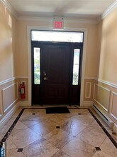 6 Hemlock Lane in Tenafly, NJ - Building Photo - Building Photo