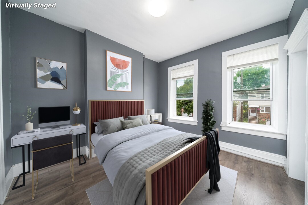 122 Mallory Ave in Jersey City, NJ - Building Photo