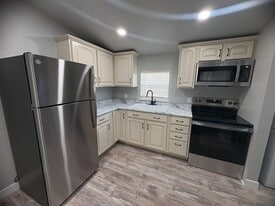 1607 E 13th St in Cheyenne, WY - Building Photo