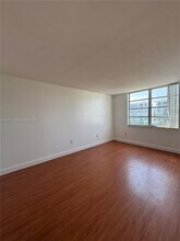 1080 94th St in Bay Harbor Islands, FL - Building Photo - Building Photo
