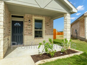 5119 Rose Petal Ct in Killeen, TX - Foto de edificio - Building Photo