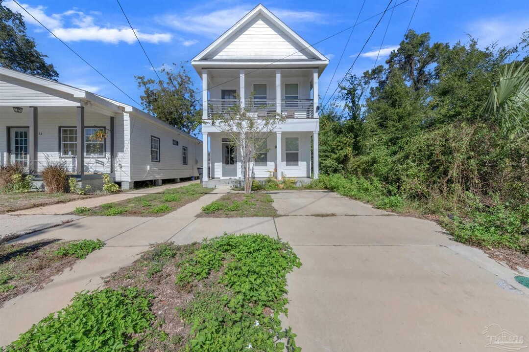 710 W La Rua St in Pensacola, FL - Building Photo