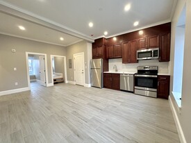 1152 Cambridge St, Unit 2 Apartamentos