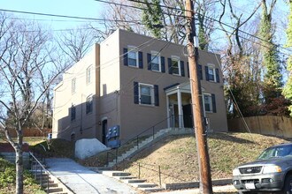 2887 Hartford St SE in Washington, DC - Building Photo - Building Photo