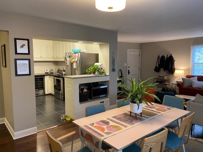 property at 913 Palmer Rd