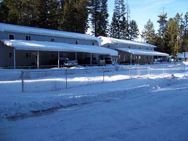 300 B St in Lincoln, MT - Building Photo