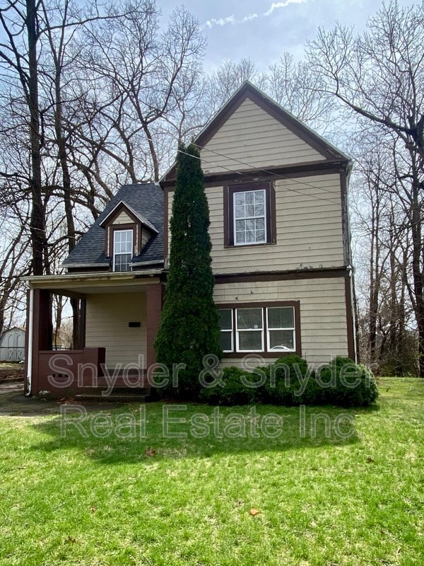 property at 390 Doyle St