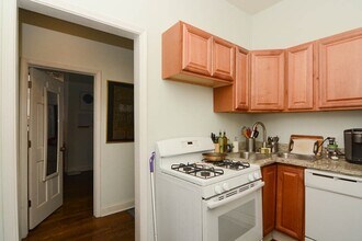 2347 W 24th Pl in Chicago, IL - Building Photo - Building Photo