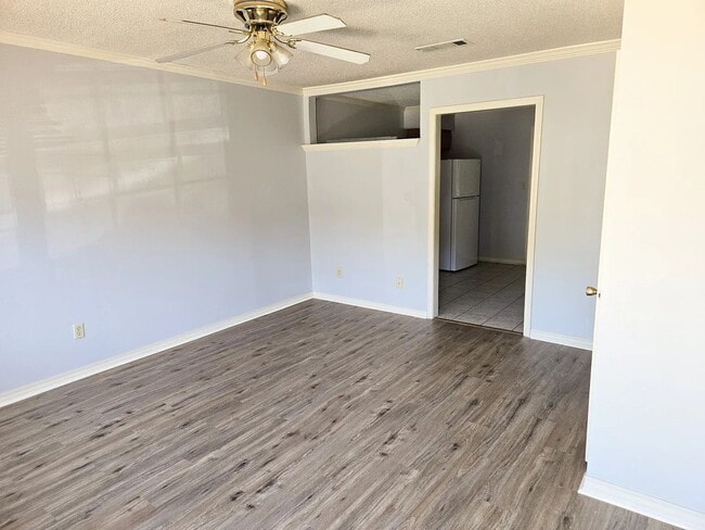 1030 Sable Dr in Pensacola, FL - Building Photo - Building Photo