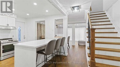 1117 Venus Crescent in Oshawa, ON - Building Photo - Building Photo