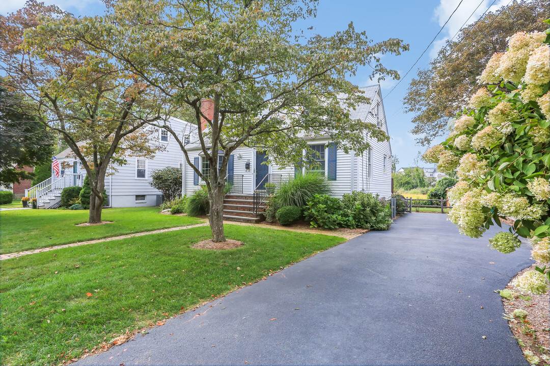 100 Gould Ave in Fairfield, CT - Building Photo