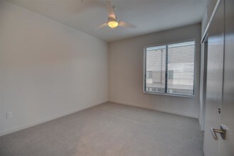 627 Couch Dr in Oklahoma City, OK - Building Photo - Building Photo