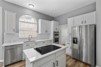 12016 Paducah Dr in Frisco, TX - Foto de edificio - Building Photo