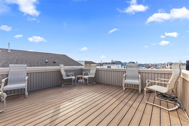 40 New Hampshire St in Long Beach, NY - Building Photo - Building Photo