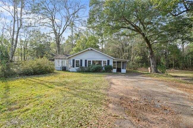 property at 3128 Club House Rd