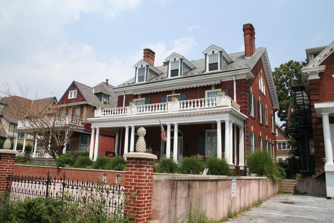 1605 N Front St in Harrisburg, PA - Foto de edificio