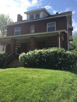 52 Sexton St in Struthers, OH - Building Photo