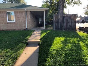 2086 S Pearl St in Denver, CO - Building Photo - Building Photo