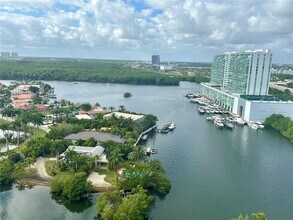 16500 Collins Ave in Sunny Isles Beach, FL - Building Photo - Building Photo