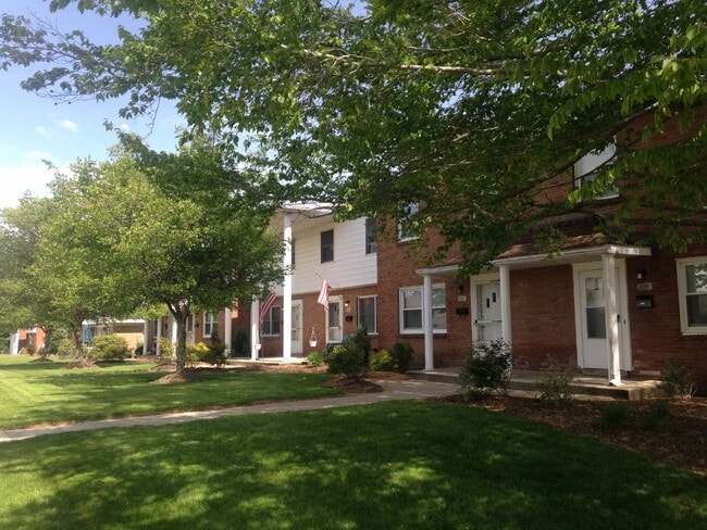 property at 739 E Grandview Blvd