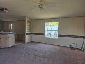 106 Clark St in Ingram, TX - Building Photo - Building Photo