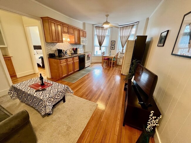 40 Winchester St, Unit 4