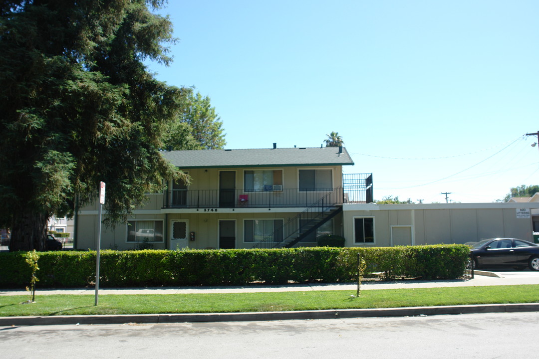 5740 Tucson Dr in San Jose, CA - Foto de edificio