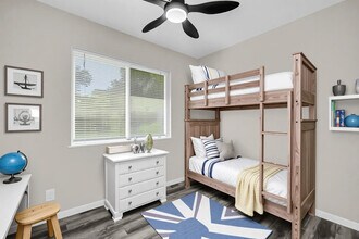 125 Vandenburg Dr, Unit #Right in Denison, TX - Building Photo - Building Photo