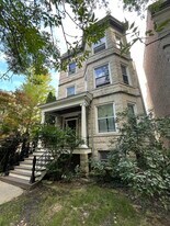 3727 N Lakewood Ave in Chicago, IL - Building Photo