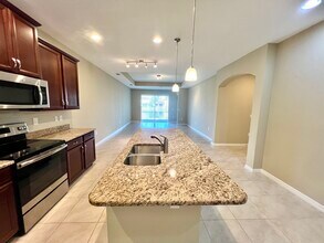 3889 Dunster Ct in Ft. Myers, FL - Building Photo - Building Photo