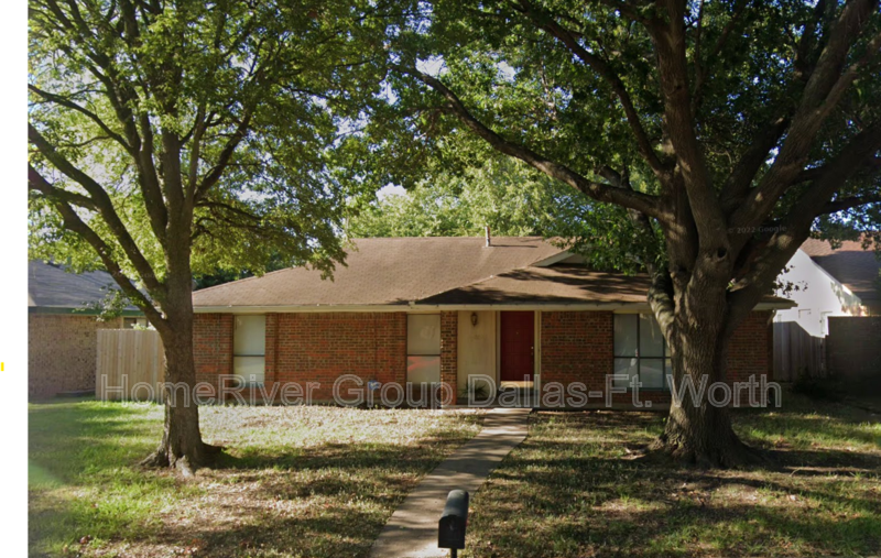 1102 Carriagehouse Ln in Garland, TX - Building Photo