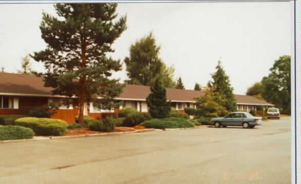 802 7th St SW in Puyallup, WA - Building Photo