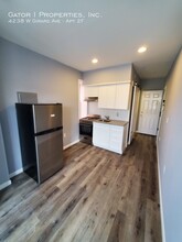 4238 W Girard Ave-Unit -Apt 2F in Philadelphia, PA - Foto de edificio - Building Photo