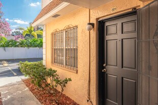 4708 Christa Ct in Tampa, FL - Building Photo