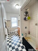 28 Cherry St, Unit 2 in Somerville, MA - Building Photo - Building Photo