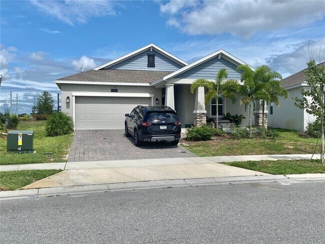 6464 Needle Wy in St. Cloud, FL - Foto de edificio - Building Photo