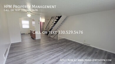 222 Northwest Ave in Tallmadge, OH - Building Photo - Building Photo