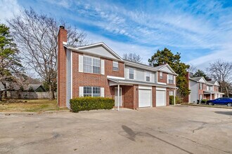 Kantz Duplexes in Fayetteville, AR - Building Photo - Building Photo