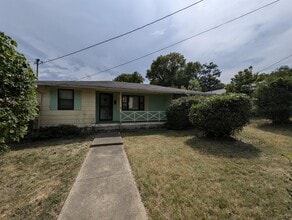210 Columbian Ave in Mt Pleasant, TN - Building Photo - Building Photo