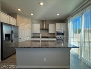 2690 Topaz Blue St in Las Vegas, NV - Building Photo - Building Photo