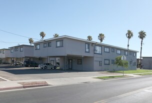 580 Richmond Ave in Hanford, CA - Building Photo