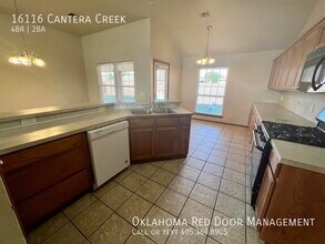 16116 Cantera Creek Dr in Edmond, OK - Building Photo - Building Photo
