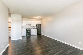 Columns Iv Apartments Springfield Mo For Rent Lake S Apartments1 To 3 Bedroom 770 975 Building Photo