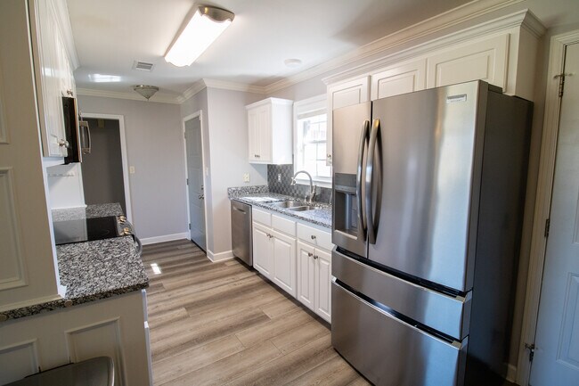 2150 Destin Dr in Conway, AR - Building Photo - Building Photo