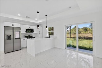 366 Butler Ave S in Lehigh Acres, FL - Building Photo - Building Photo