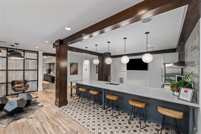 Parker Point in Charleston, SC - Building Photo - Building Photo